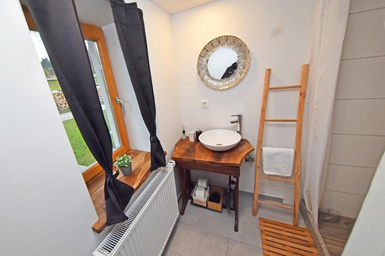 Hisa Stare Mame Bed & Breakfast Камник Екстериор снимка